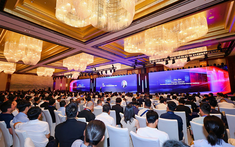 凯发一触即发宣布全球首个流程工业可信大模子TPT 2，，“工业AI数据同盟”同步建设